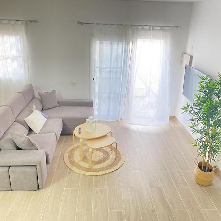 Homeforguest Two Bedroom Apartment With Pool And Terrace كاليتا ذي فوستي المظهر الخارجي الصورة